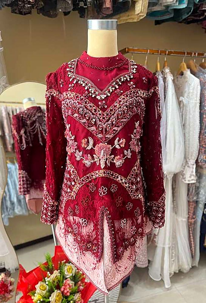 Kebaya Marie Maroon